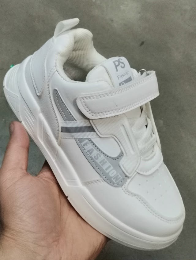 детские кроссовки,кроссовки,кроссовка детская,кроссовки для детей,белые кроссовки