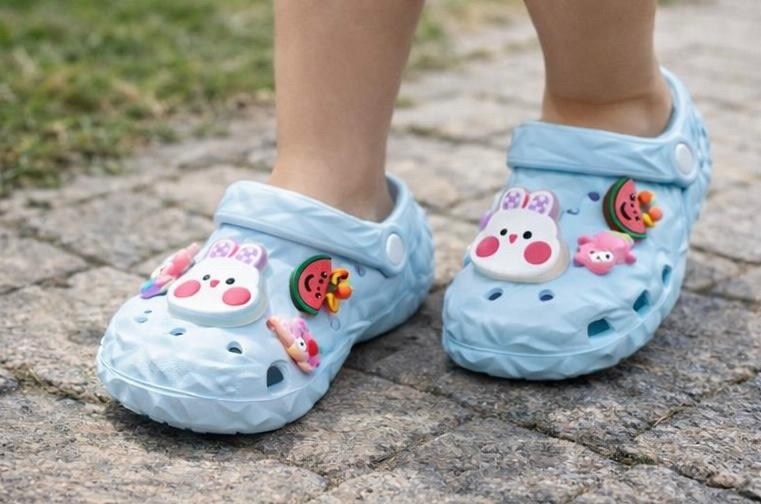 кроксы с хелло китти,кроксы хеллоу китти,детские сандалии,летние тапочки,тапочки детские