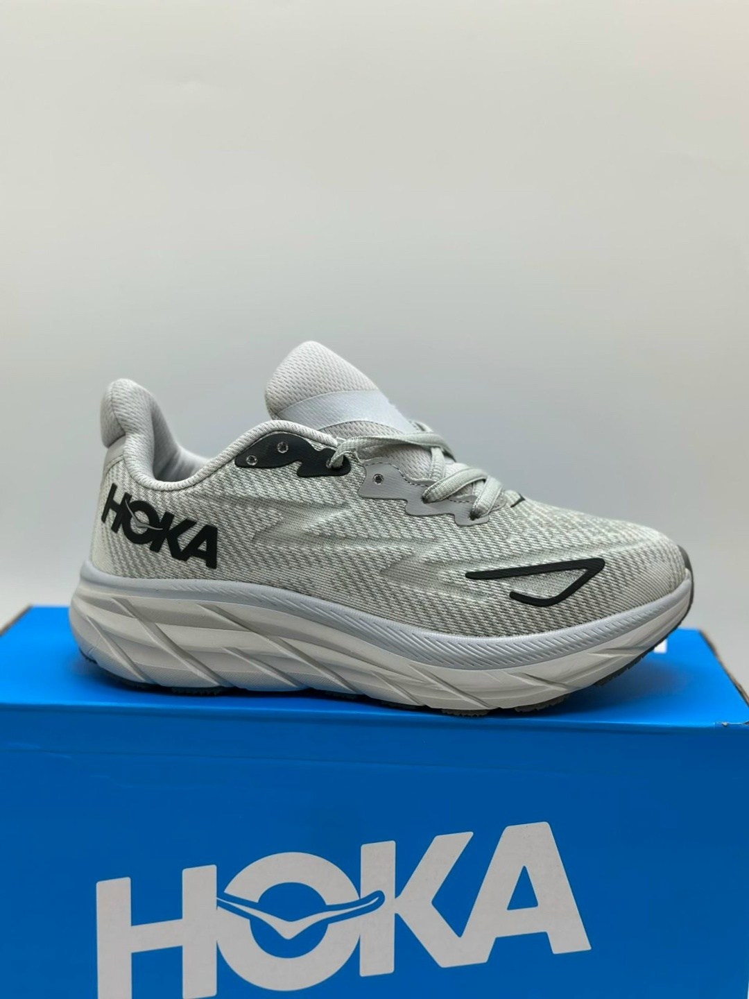 кроссовки hoka one one,кроссовки hoka,кроссовки,спортивные кроссовки,кроссовки hoka one