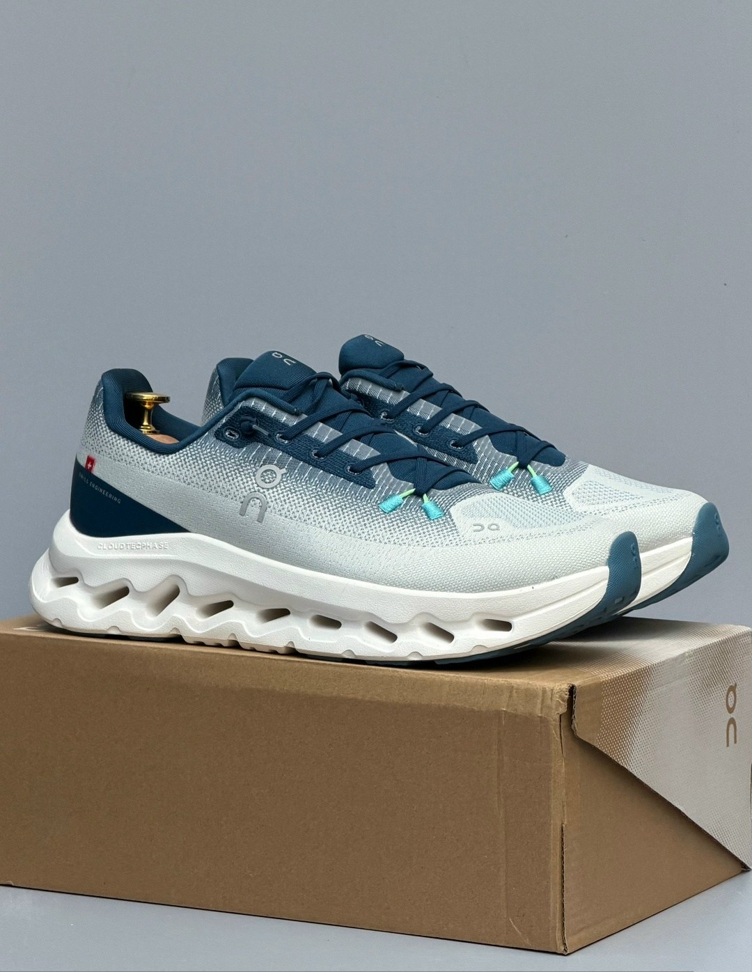 кроссовки cпортивные,кроссовки мужские женские,,кроссовки,кроссовки on