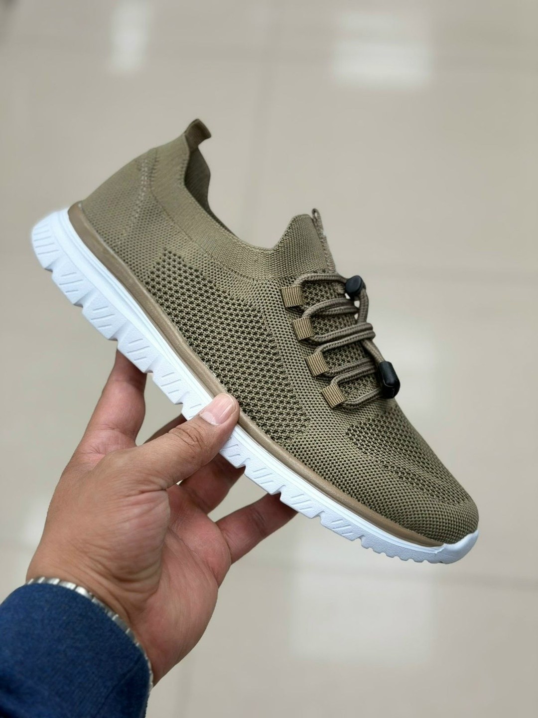 ,кроссовки повседневные,кроссовки женскиe,мужские кроссовки,мужские повседневные кроссовки