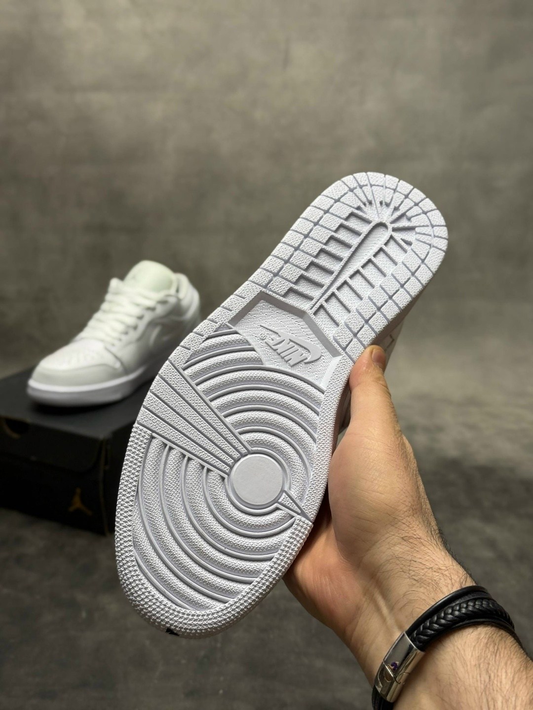 air jordan 1 low triple white,jordan 1 low triple white,nike air jordan 1 low,nike air jordan 1 low white,air jordan 1 low