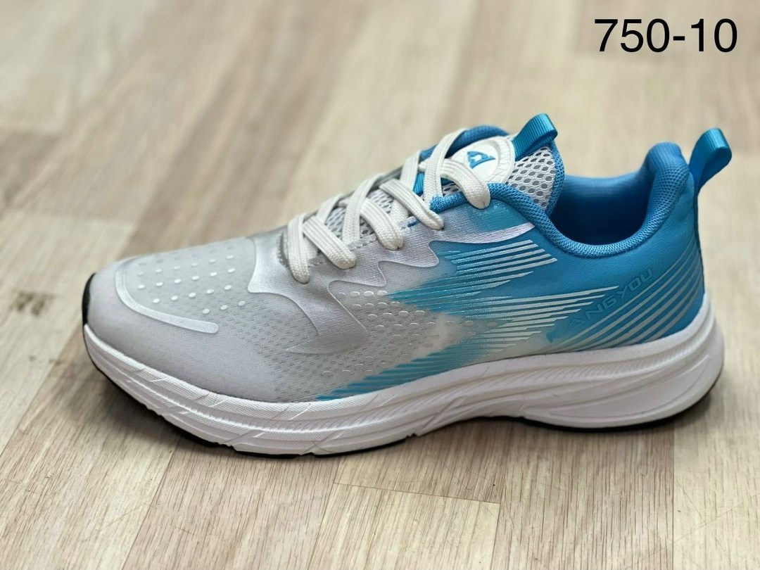 спортивные кроссовки,спортивная ,кроссовки дышащие,кроссовки удобные,кроссовки беговые