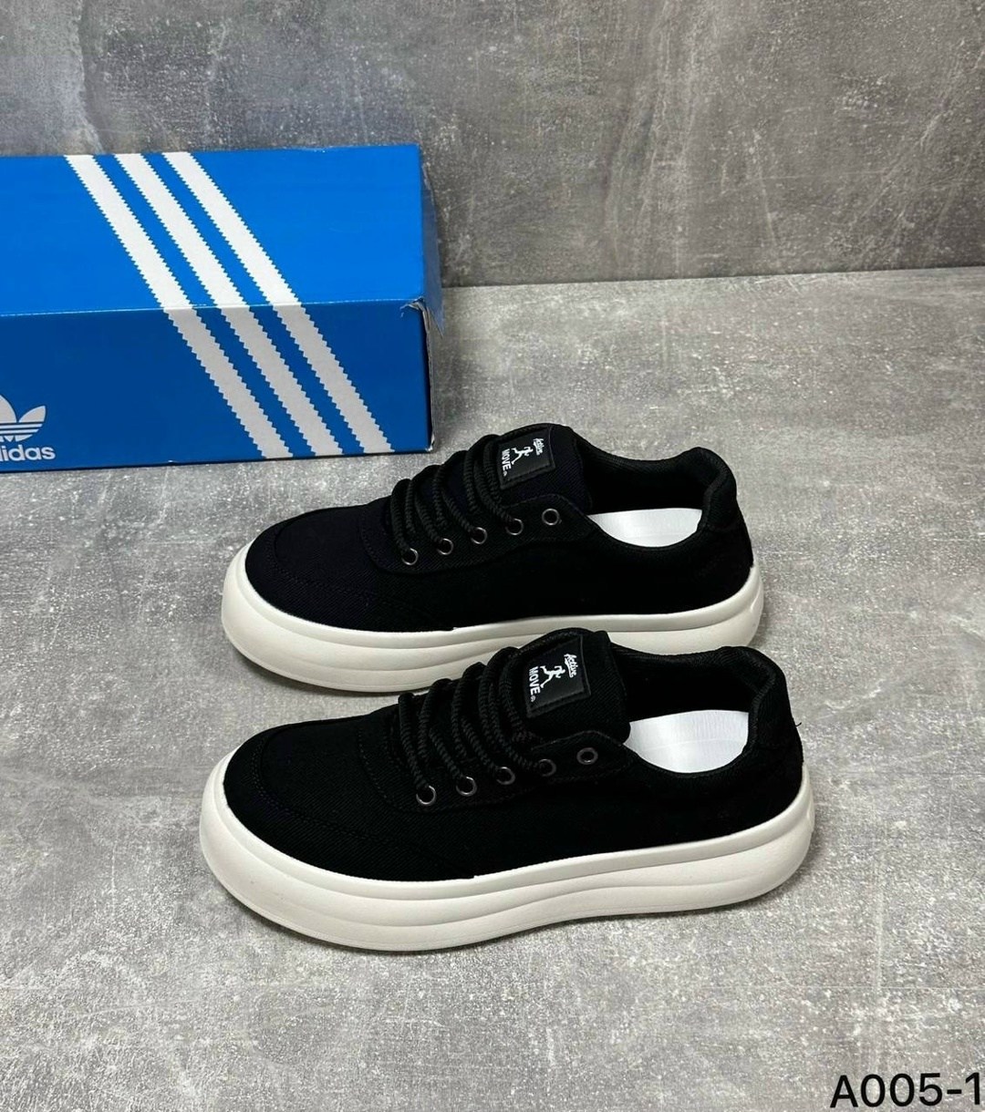 ,кеды,однотонные кеды,кроссовки,синие кроссовки