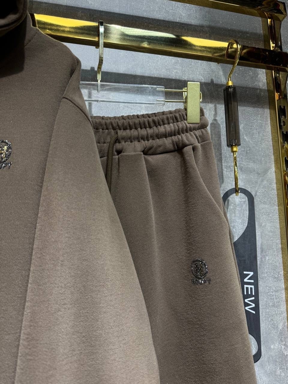 спортивный костюм,спортивный костюм brunello,спортивный костюм brunello cucinelli,спортивные костюмы на флисе,костюм спортивный мужской ermenegildo zegna коричневый