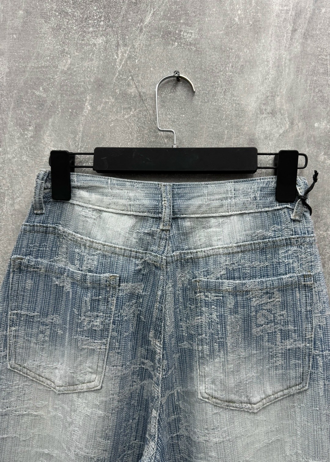 брюки джинсовые,джинсы широкие,джинсы модные,брюки джинсы,джинсы свободного кроя