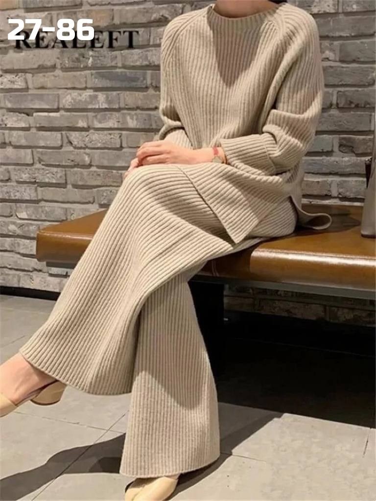 женский трикотажный костюм из двух предметов,женский вязаный костюм,вязаные костюмы,женский повседневный трикотажный костюм,трикотажный повседневный костюм