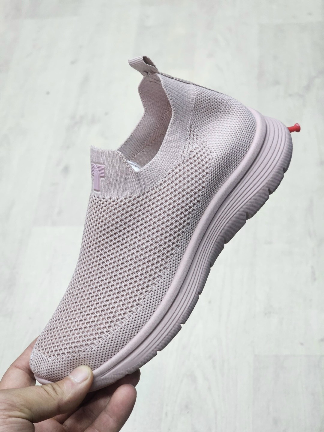 ,женские кроссовки, спортивная,женские слипоны, женская