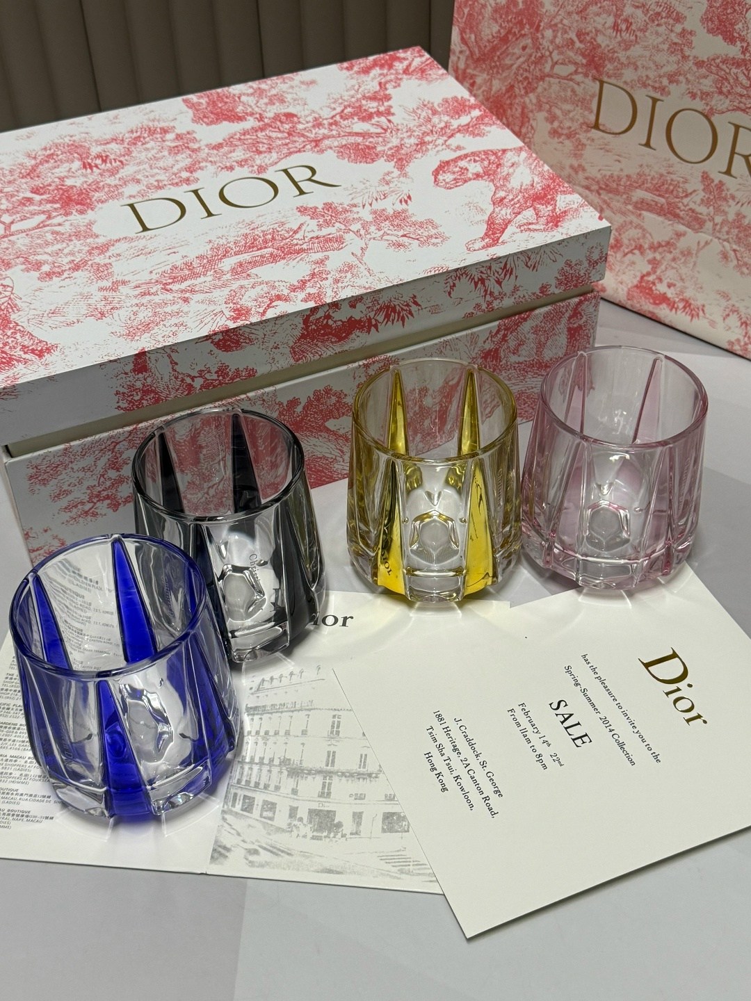 dior набор,подарочный набор dior,подарочный набор диор,подарочные наборы духов,подарочный парфюмерные наборы