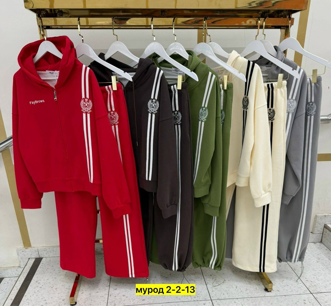 женский костюм,спортивный костюм,спортивный костюм женский,loro piana женский красный костюм,спорткостюм люкс