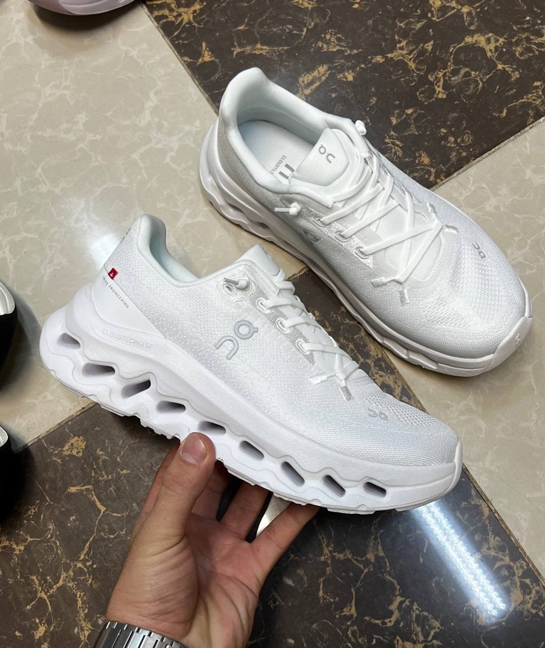 кроссовки on,кроссовки,,спортивные кроссовки,спортивная