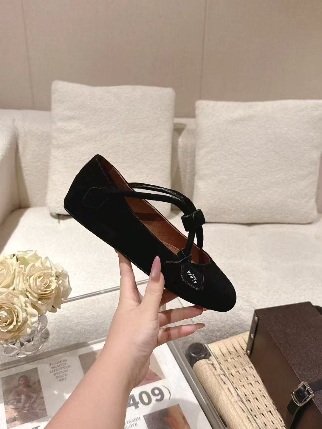 ,женские замшевые балетки с квадратным носом the row коричневые,женские балетки,замшевые балетки,балетки миу миу