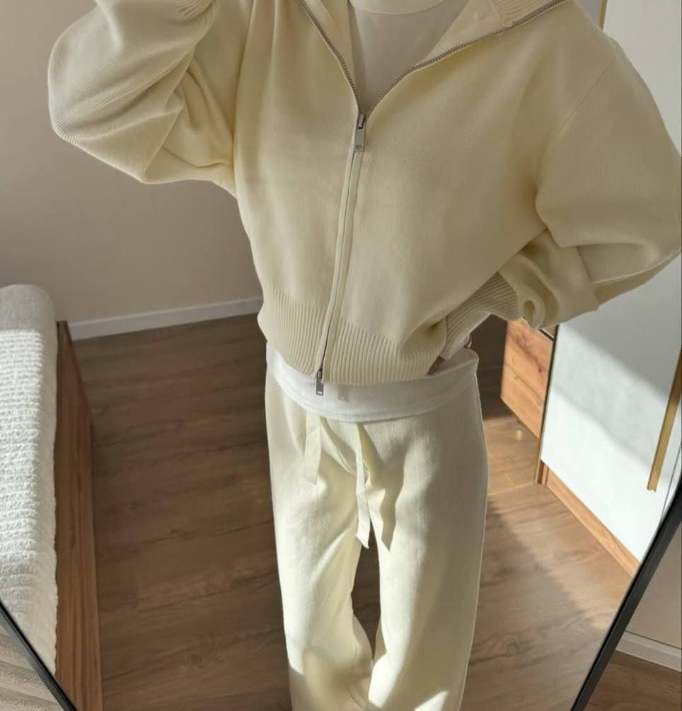 костюм двойка кашемир,костюм двойка трикотаж,костюм-двойка,loro piana кашемировый костюм,женский костюм