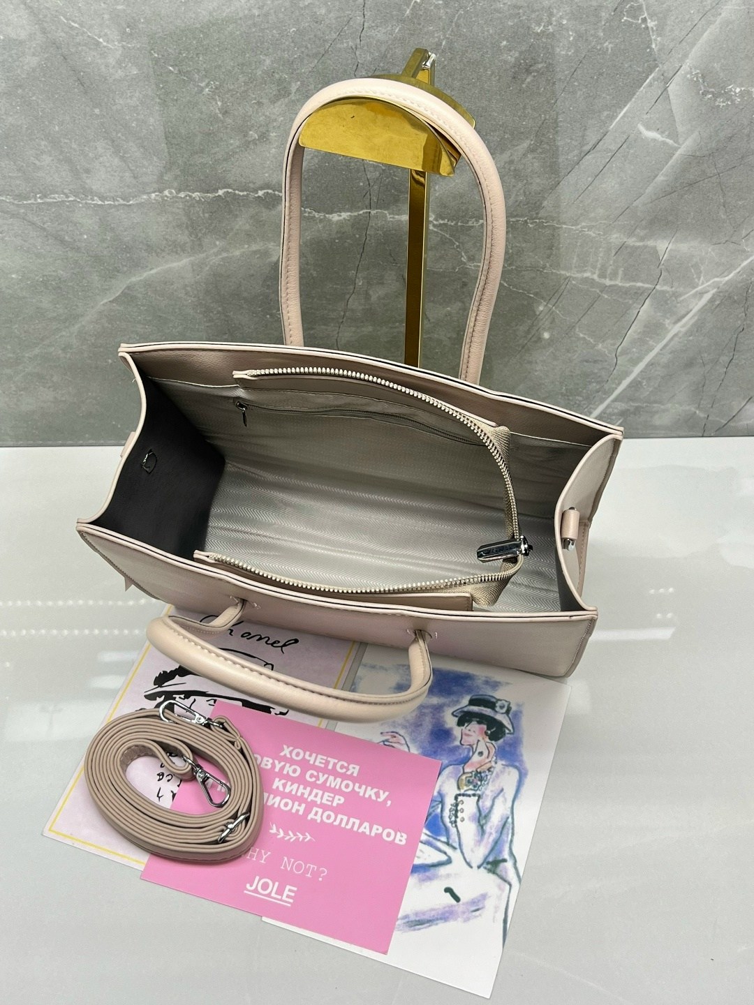 сумка coccinelle,женская сумка,сумка женская coccinelle,сумка,сумка тоут coccinelle