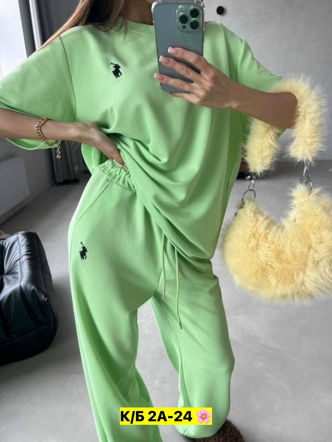 стильные костюмы,костюм с брюками,женские костюмы,спортивные костюмы,брючный костюм в спортивном стиле