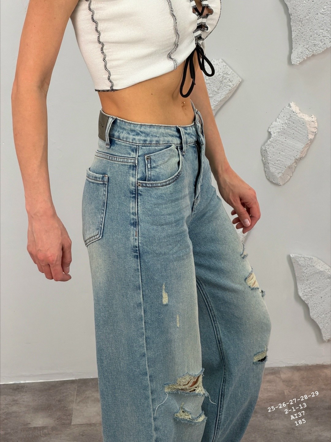 стильные джинсы,широкие джинсы,джинсы женские,джинсы модные,джинсы