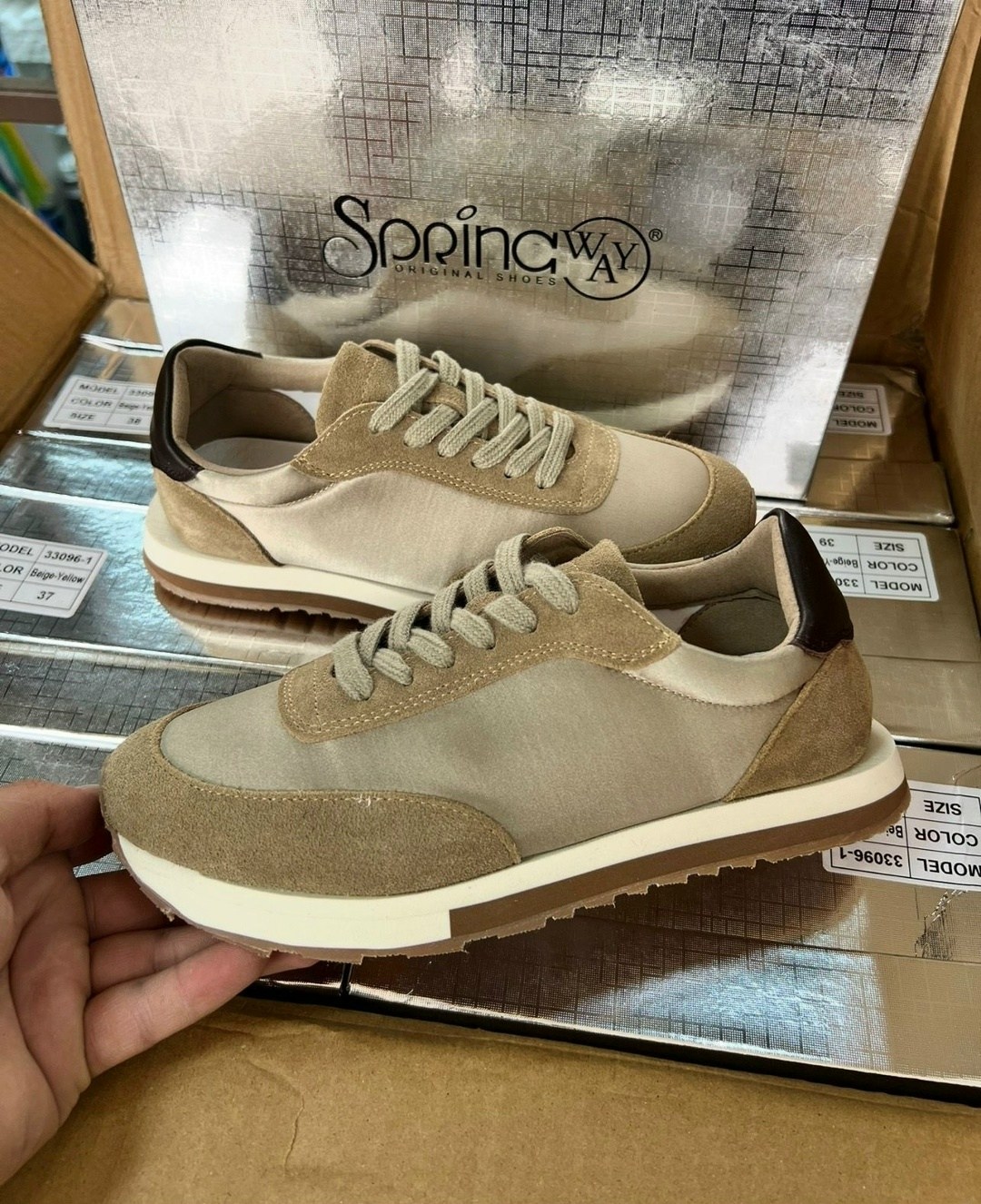 ,brunello cucinelli кроссовки,бежевые кроссовки,женские кроссовки,кроссовки кучинелли женские