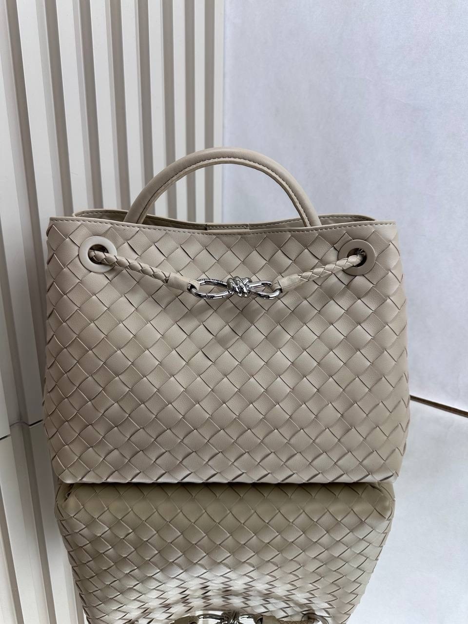 женская сумка bottega veneta,сумка bottega veneta,bottega veneta,модная сумка,плетеные сумки