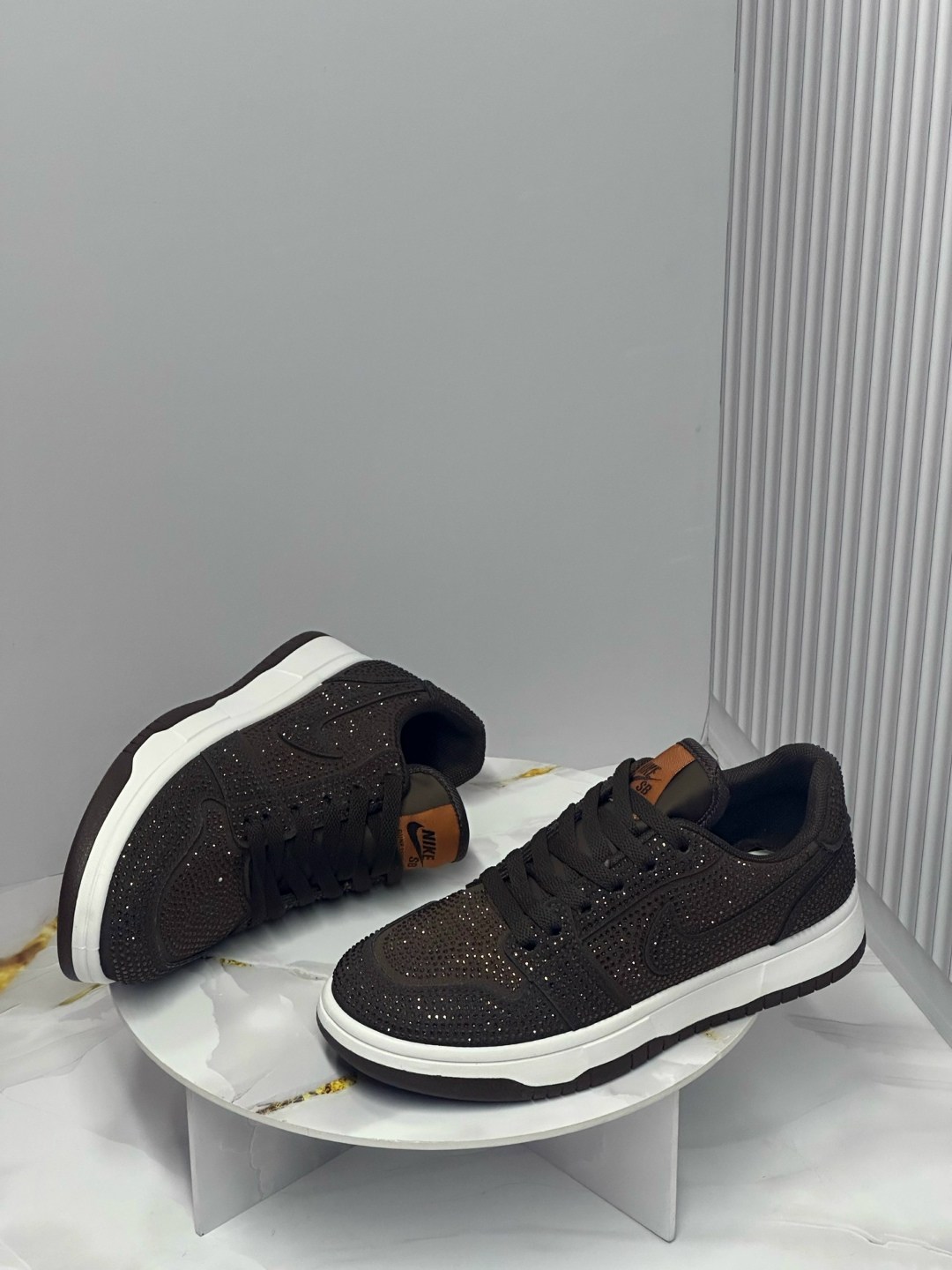 кроссовки,женские кроссовки,мужские кроссовки,кроссовки мужчины, женская