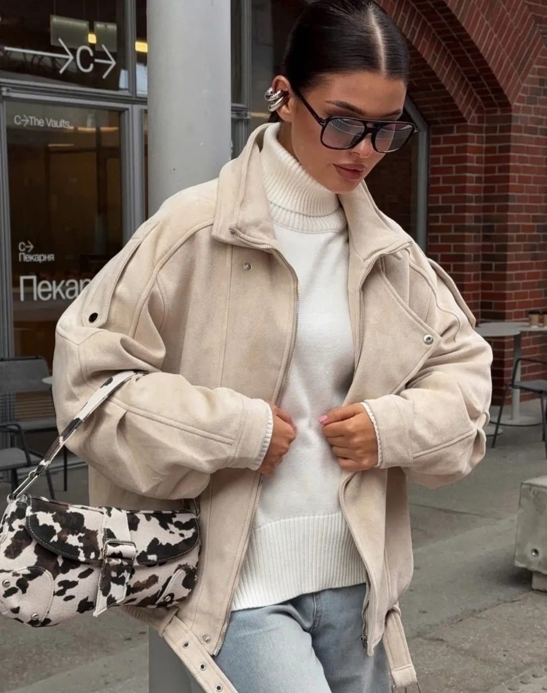 дубленка авиатор зимняя короткая оверсайз,стильная куртка,замшевая куртка,женская куртка,косуха куртка