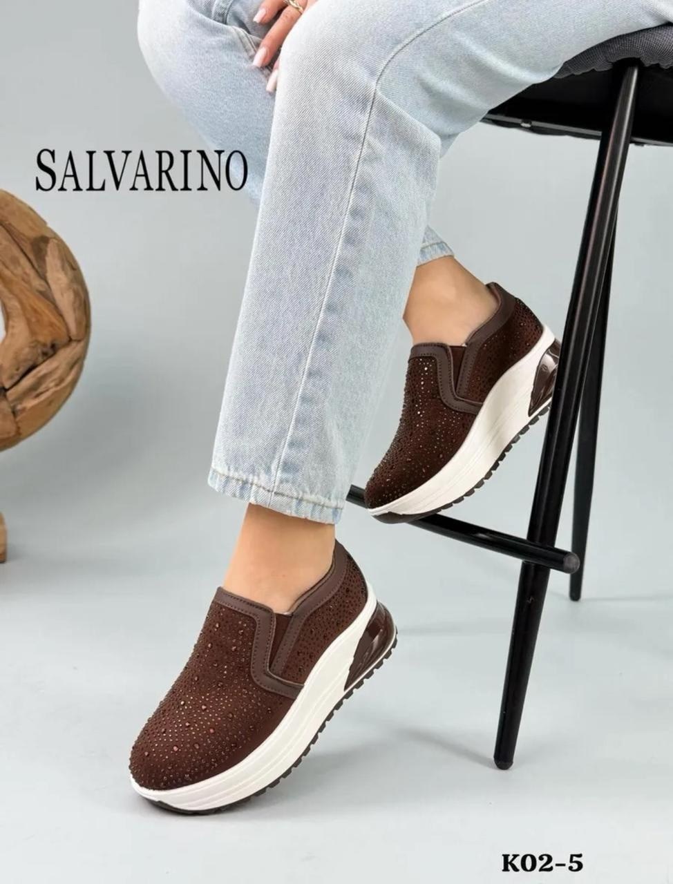 ,женские кроссовки, женская,слипоны с перфорацией,кроссовки спортивные со стразами