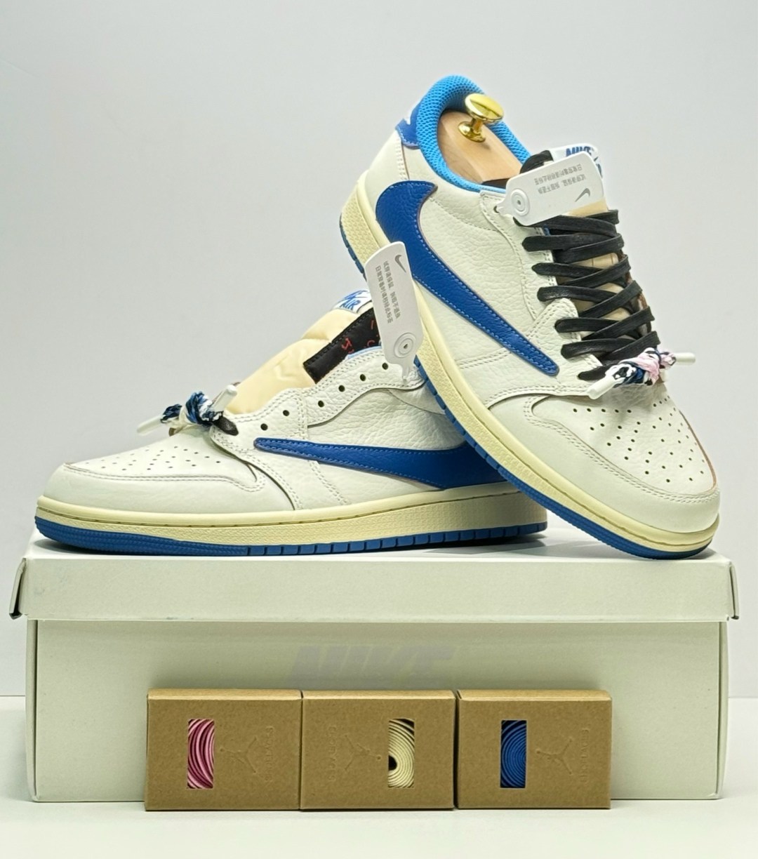nike air jordan 1 low travis scott,air jordan 1 low travis scott,nike air jordan 1 low x travis scott,кроссовки air jordan 1 low travis scott,nike air jordan 1 low