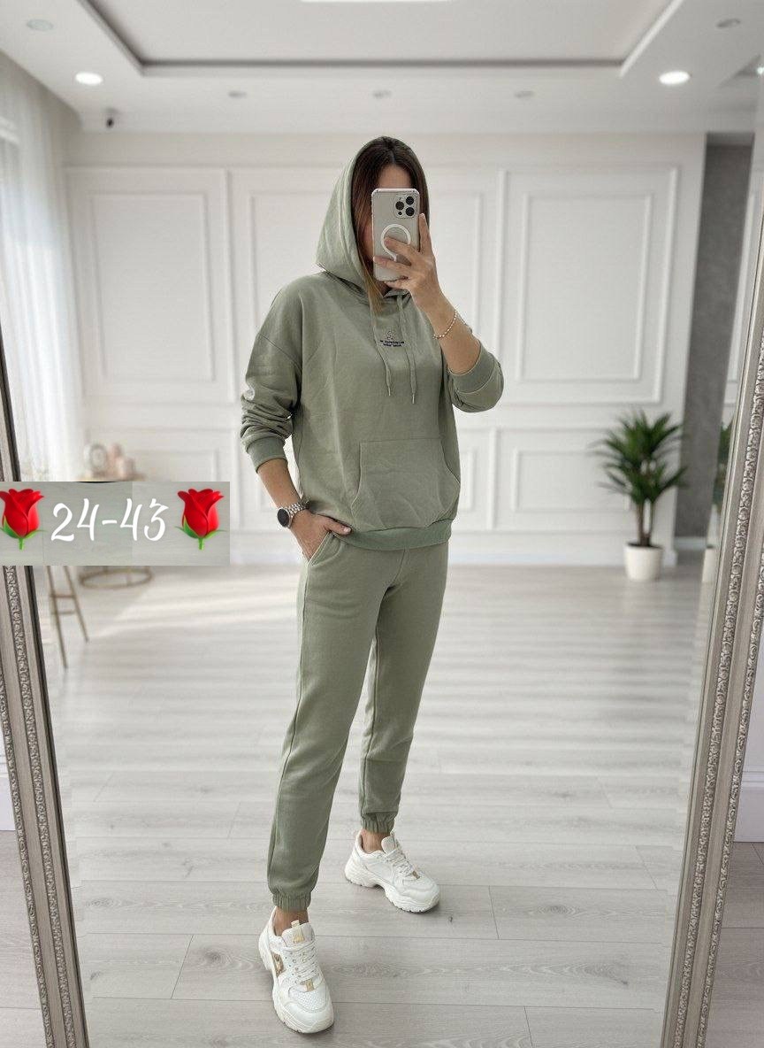 костюмы спортивные женские,костюм женский на флисе,трикотажные костюмы,костюм трикотажный женский,костюм спортивный