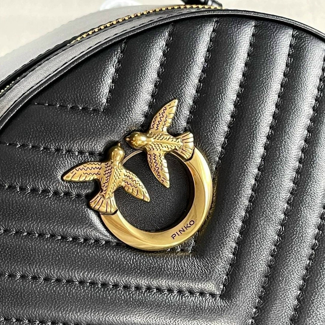 рюкзак пинко женский pinko кожаный брендовый,рюкзак женский pinko,рюкзак pinko,рюкзак женский кожаный pinko,рюкзак pinko черный