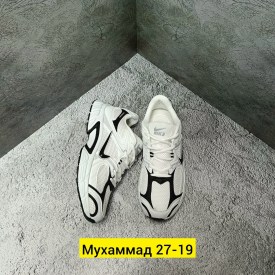 Кроссовки