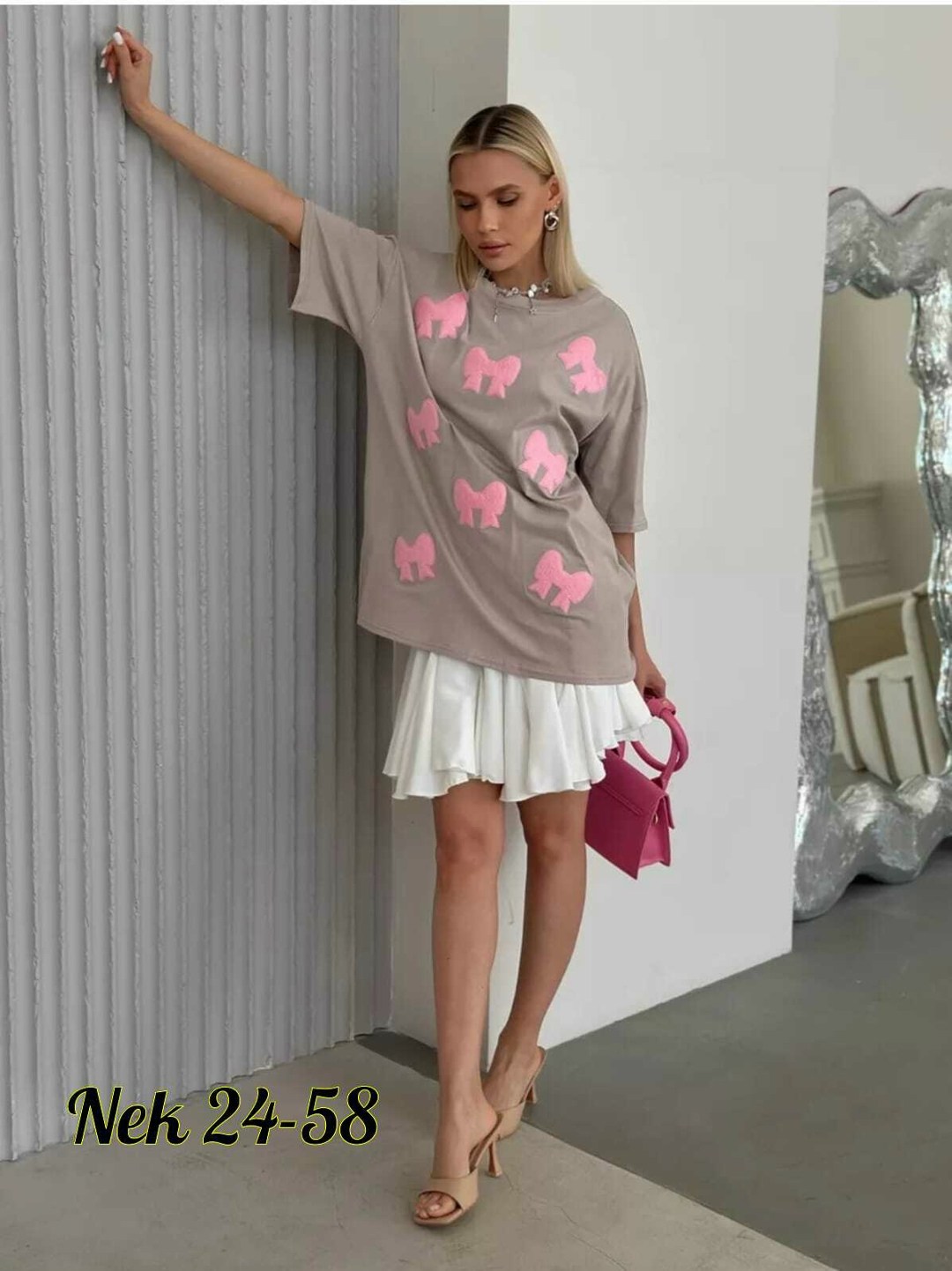 женская футболка оверсайз,футболка оверсайз с,женская футболка,футболка оверсайз с сердцами,футболка женская футболка оверсайз