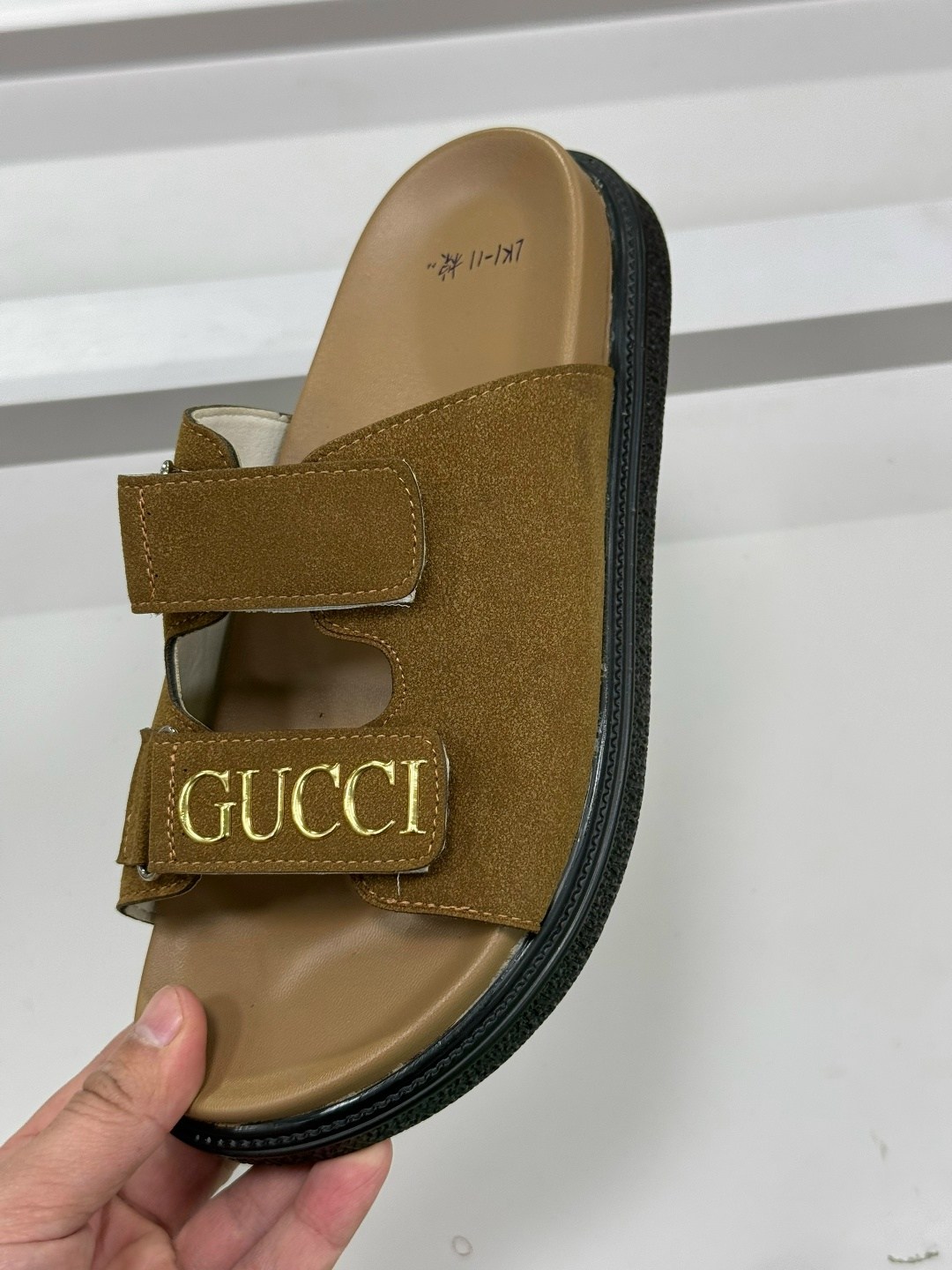 босоножки gucci,шлепанцы gucci,шлепки гуччи мужские,,шлепки gucci