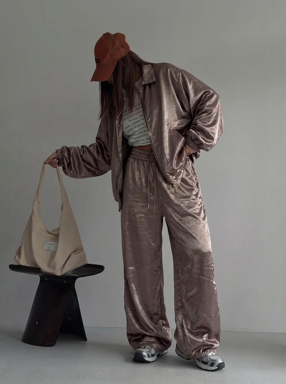 стильные костюмы,велюровый костюм,женский костюм,,костюм бежевый