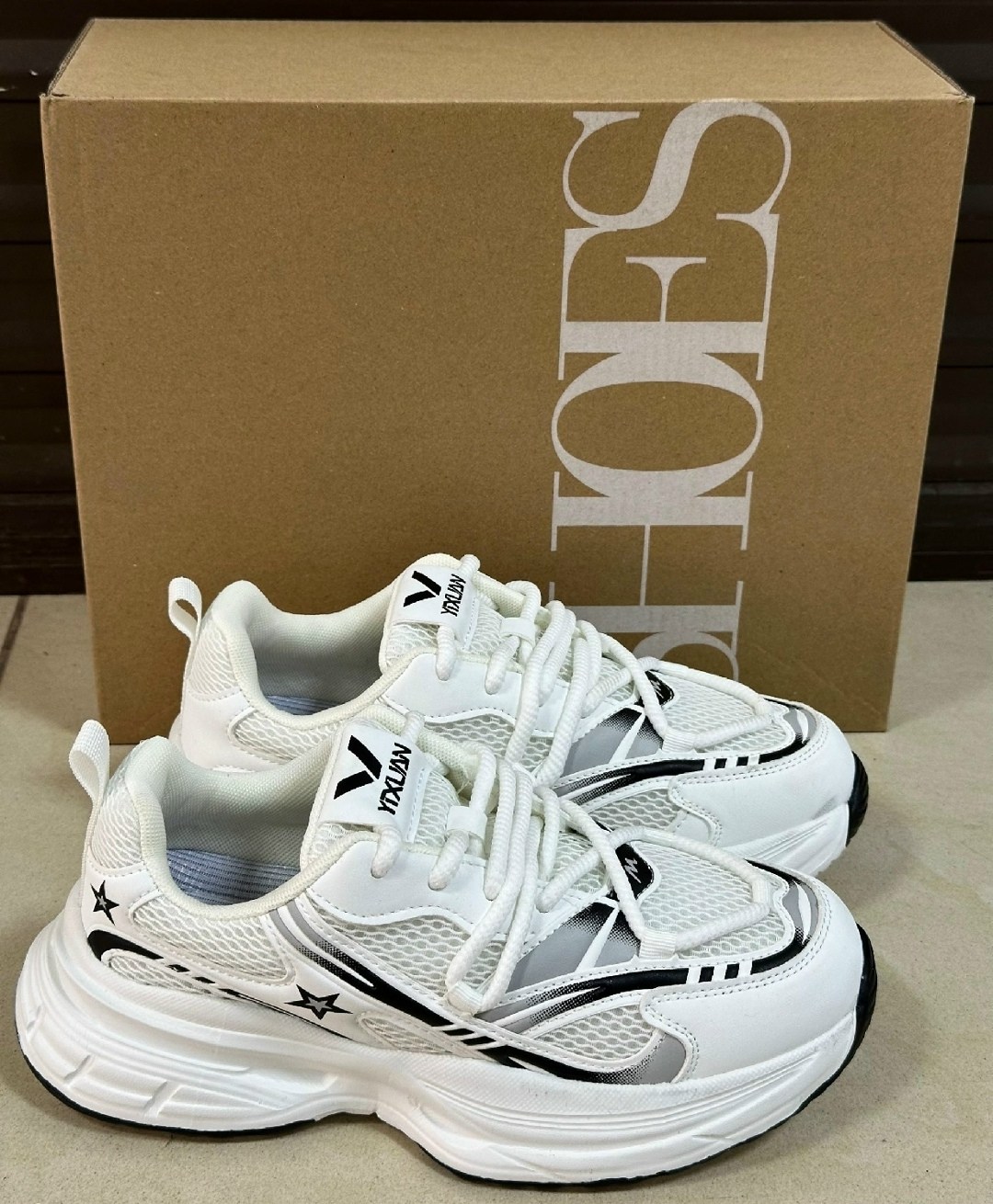 массивные кроссовки,женские кроссовки,черные кроссовки,кроссовка,стильные кроссовки