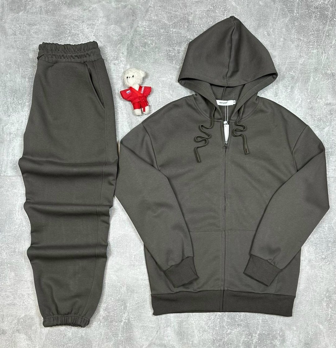 спортивные костюмы brunello cucinelli,спортивный костюм loro piana,костюм спортивный,спортивный костюм stefano ricci,спортивный костюм серый