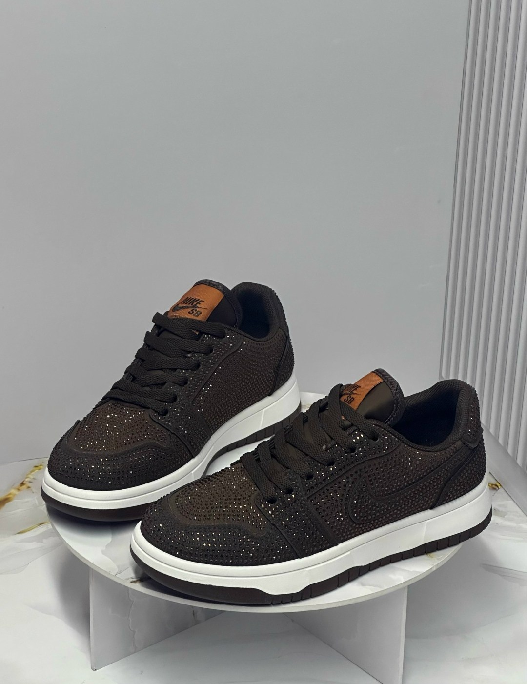 кроссовки,женские кроссовки,мужские кроссовки,кроссовки мужчины, женская