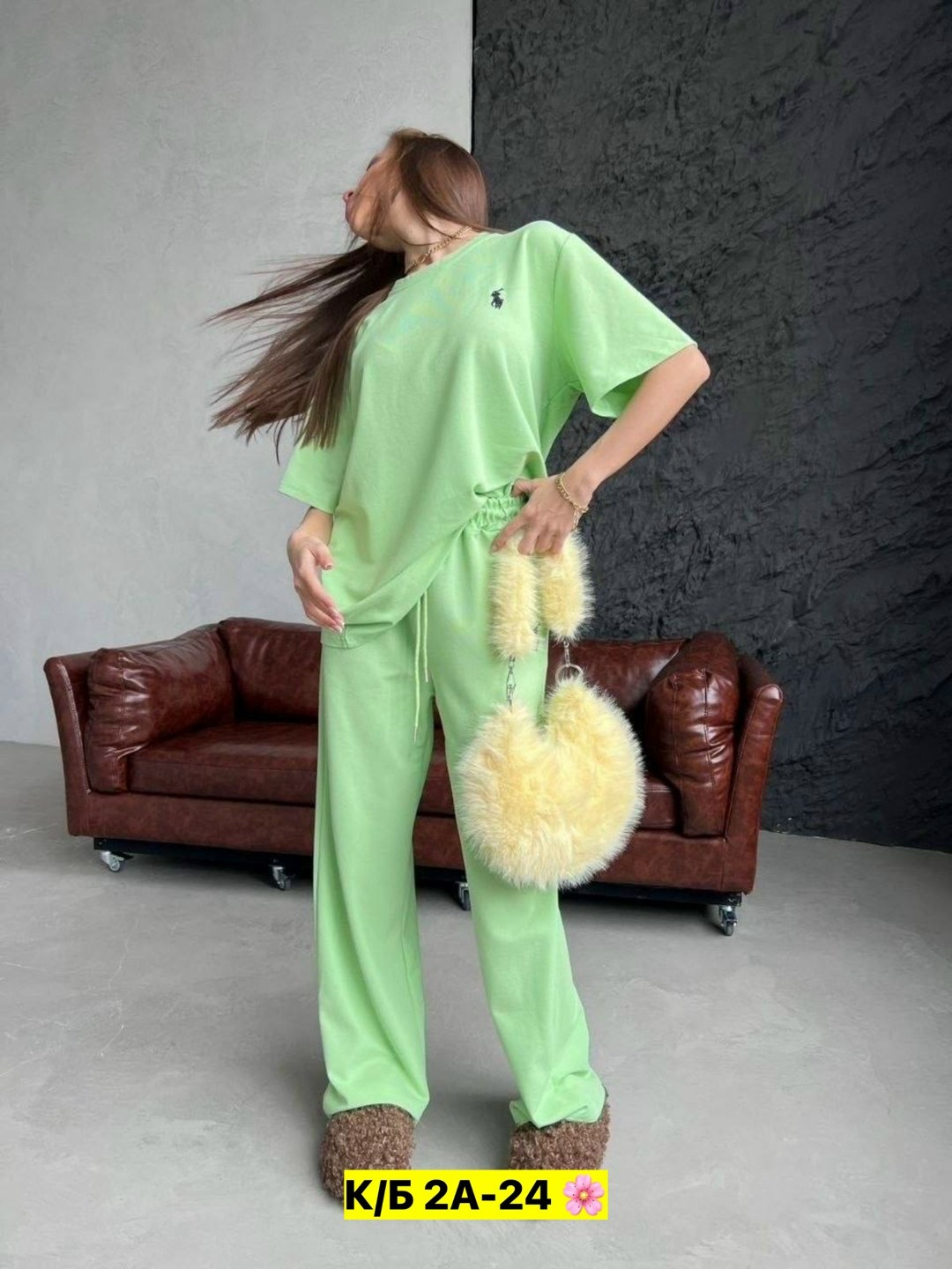 стильные костюмы,костюм с брюками,женские костюмы,спортивные костюмы,брючный костюм в спортивном стиле