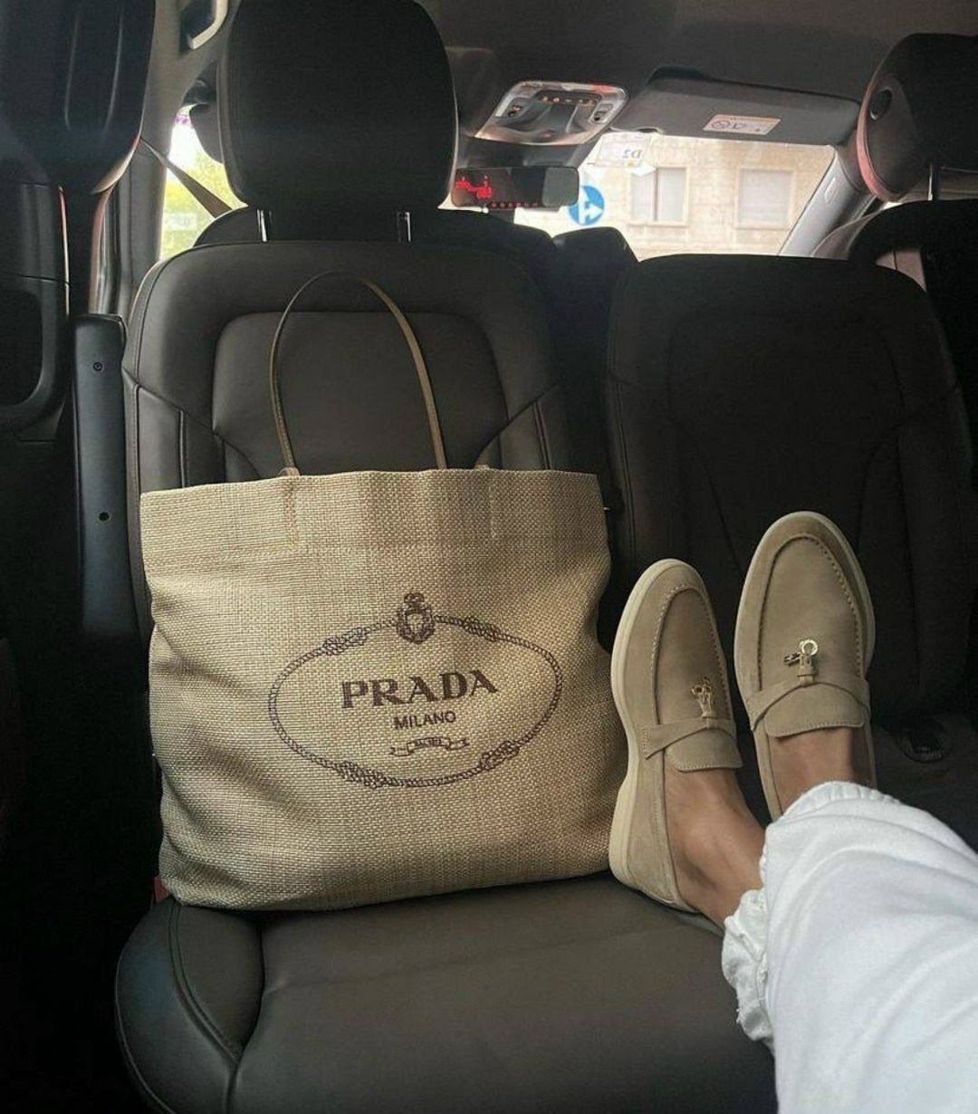 ,лоферы loro piana,замшевые лоферы loro piana,лоферы loro piana summer walk бежевые,замшевые лоферы