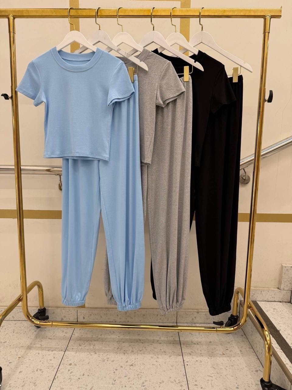 костюм женский,костюм женский повседневный,стильные наряды,брючный костюм женский,широкие брюки