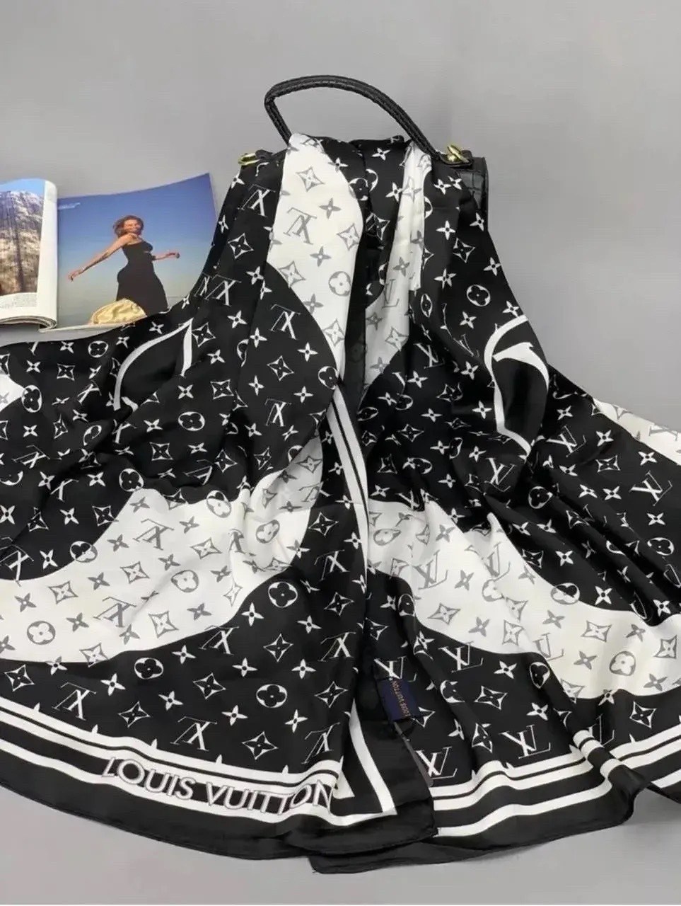 брендовый женский палантин louis vuitton,шарф шелковый,шарфы и платки,шарф луи витон женский,шарф женские