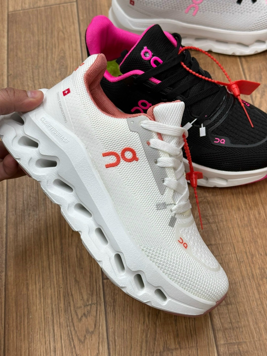 кроссовки,кроссовки on,женские кроссовки,спортивная ,кроссовки оригинальные