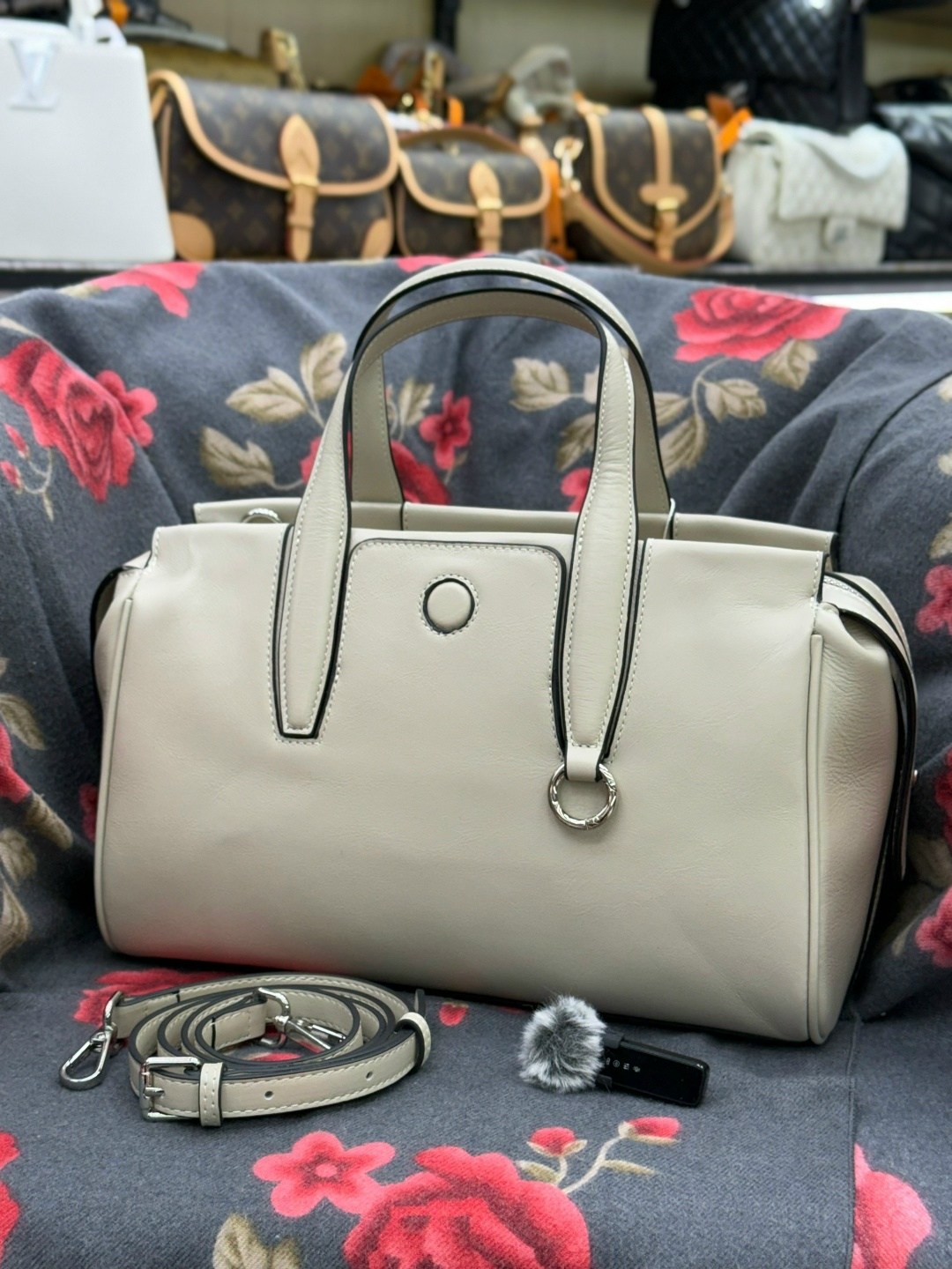 сумки женская кожаная,сумка,сумки женская,сумка бежевая женская,сумка женская натуральная кожа