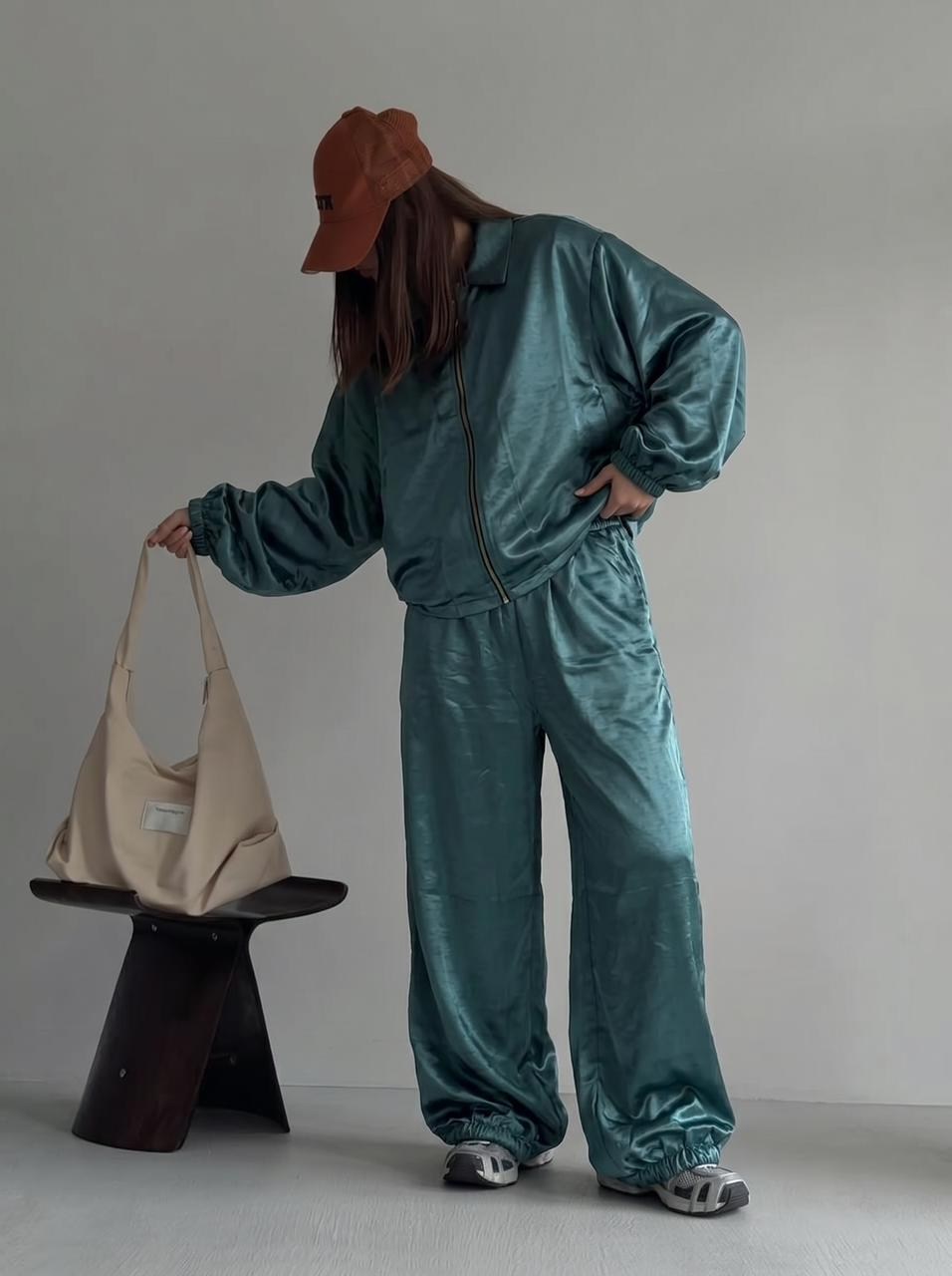 стильные костюмы,велюровый костюм,женский костюм,,костюм бежевый