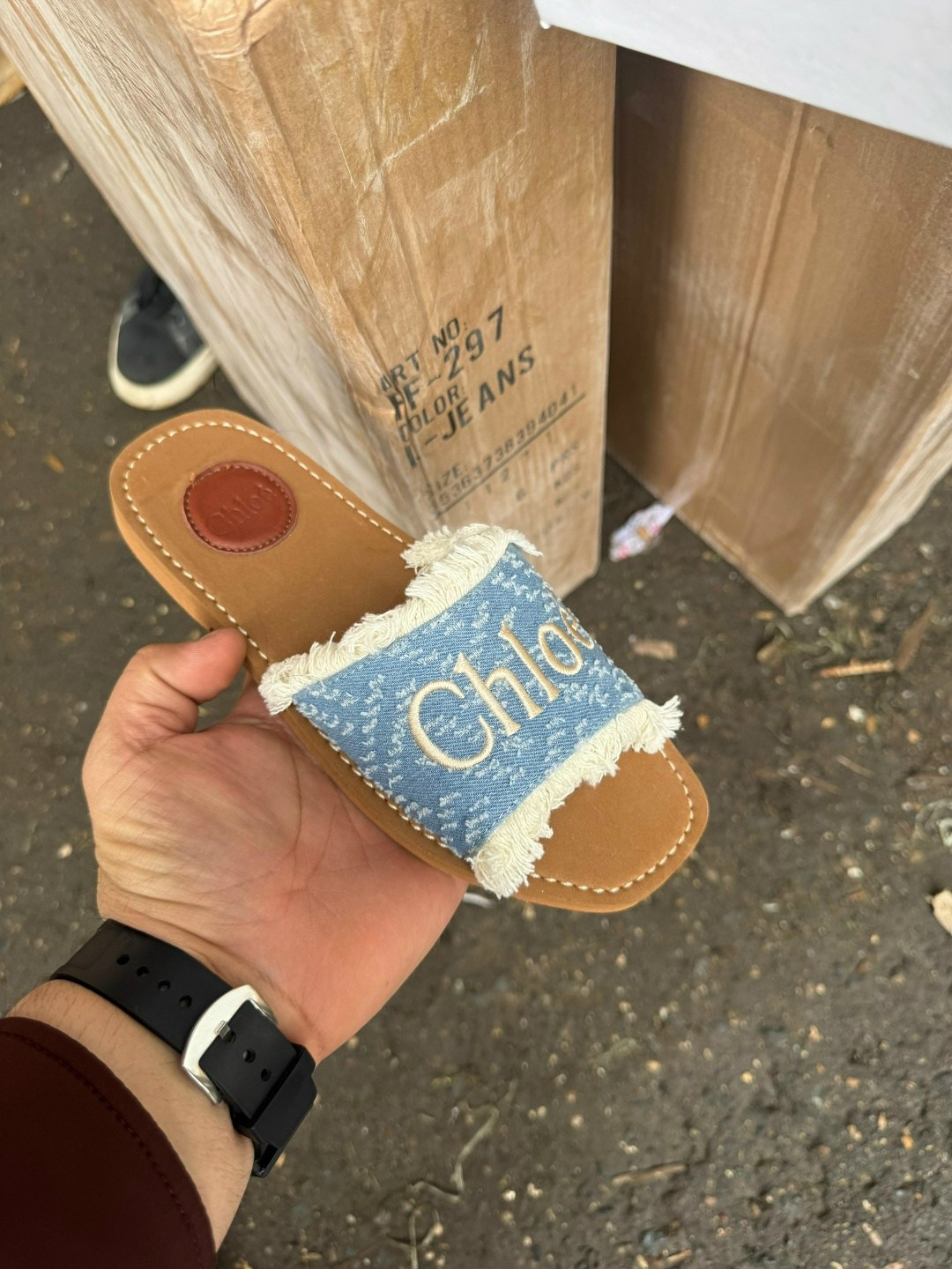 ,тапочки chloe,шлепанцы женские,модные тапочки,шлепанцы chloe