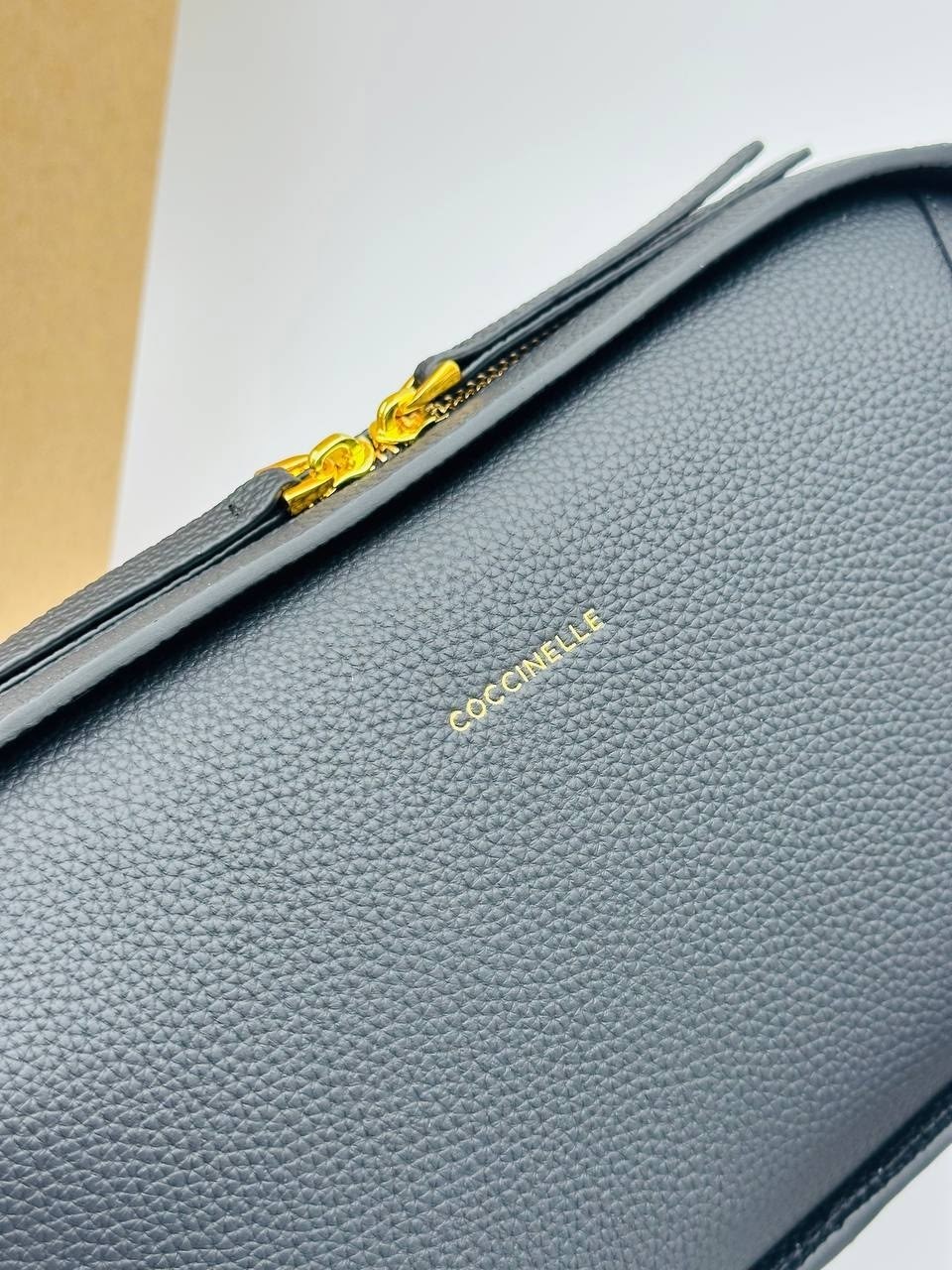 coccinelle сумка,сумки,сумки женская,сумка coccinelle jen medium,модная женская сумка