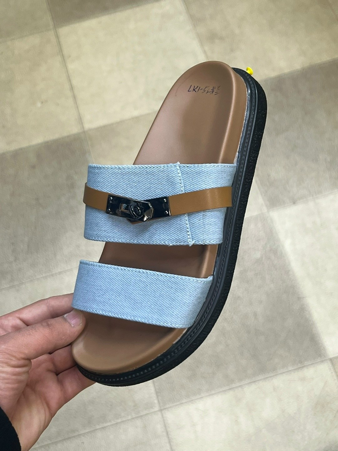 шлепанцы hermes,,сандалии hermes,шлепанцы женские,шлепанцы гермес коричневые