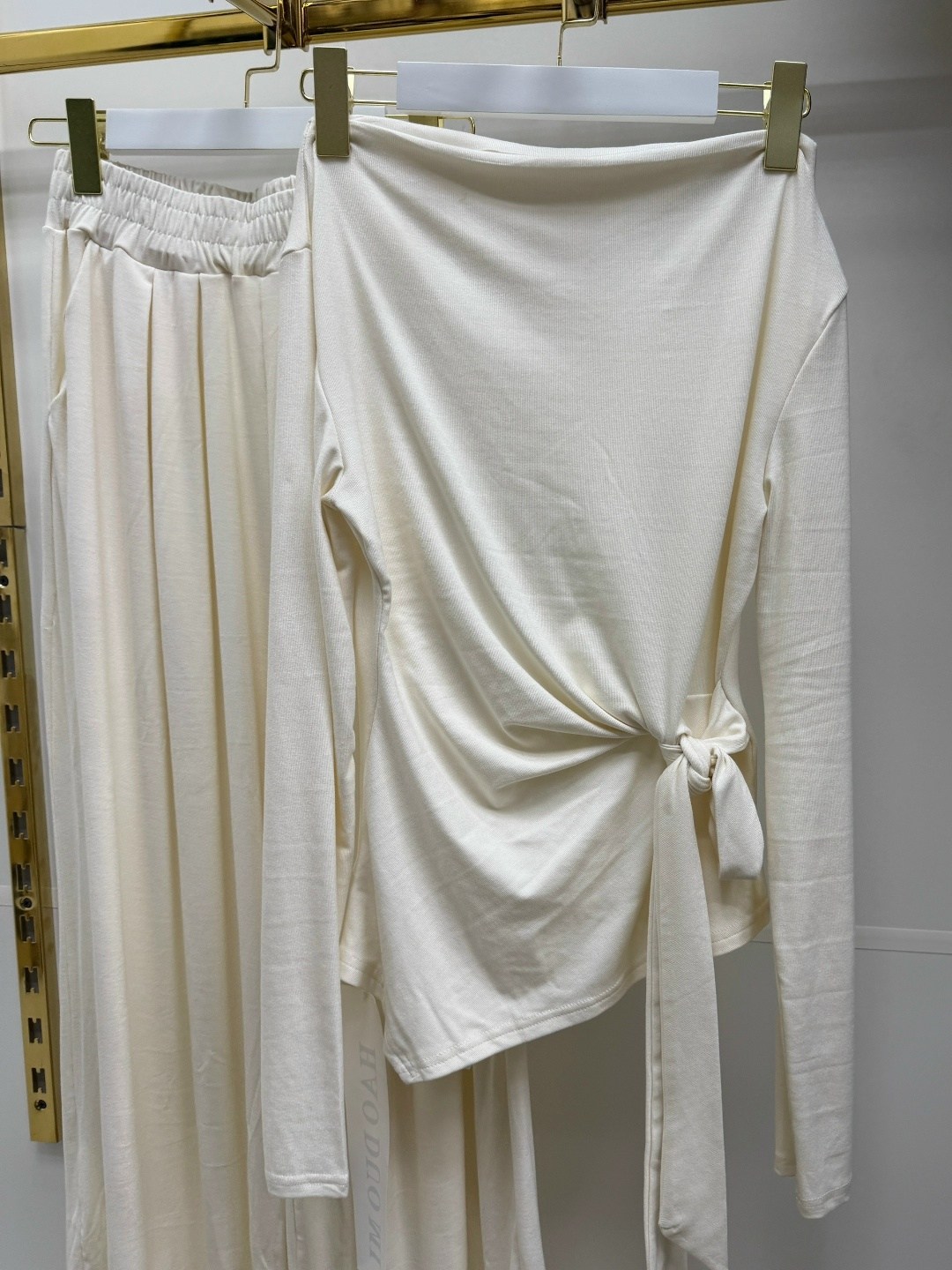 костюм с брюками,трикотажные костюмы,брюки широкие,костюм женский тройка,одежда для женщин