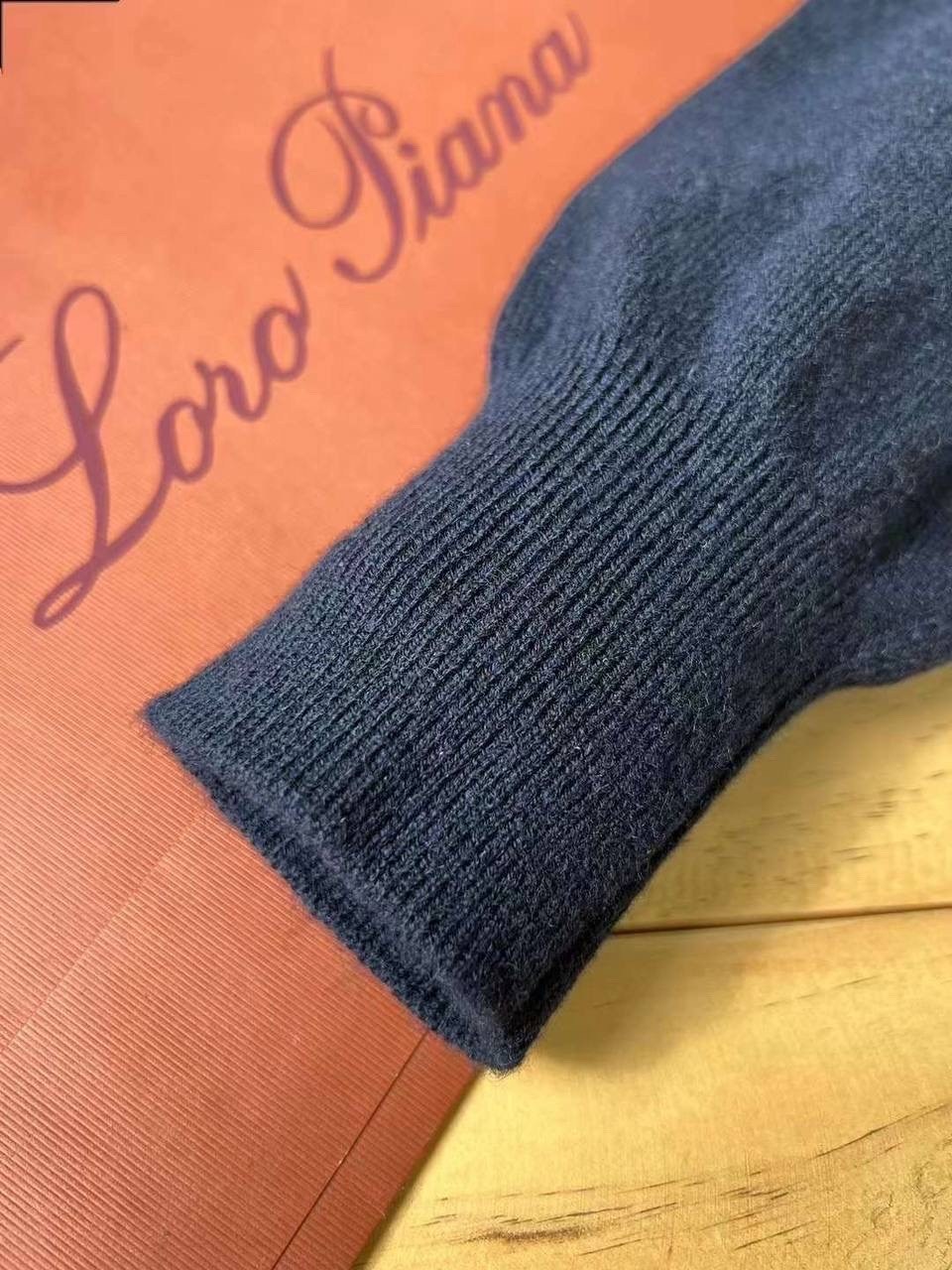 кашемировая водолазка loro piana,кашемировый свитер loro piana,свитер loro piana,кофта с высоким воротником,водолазка кашемир