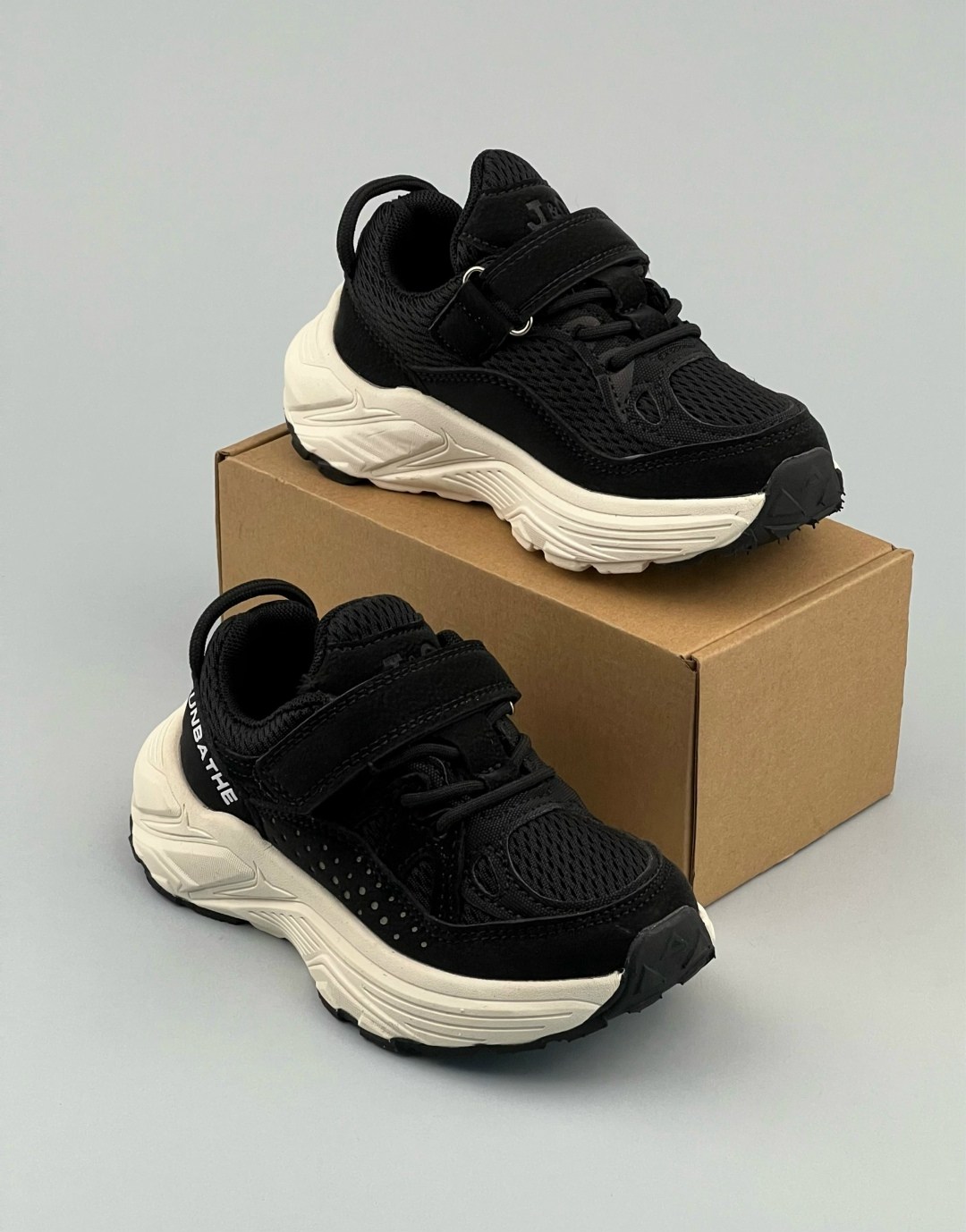 кроссовки баленсиага черные,баленсиага кроссовки,balenciaga кроссовки женские,кроссовки balenciaga,баленсиага кроссовки новые модели