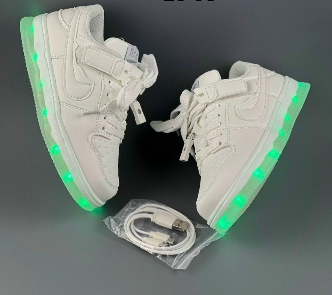 кроссовки со светящейся подошвой,кроссовки с подсветкой,светящиеся кроссовки,кроссовки найк аир светящийся,кроссовки детские с подсветкой