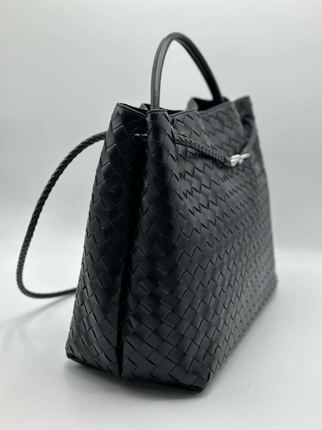 сумка женская bottega veneta,сумка боттега венета тоут,сумка боттега венета,bottega veneta сумка,женская черная сумка bottega veneta